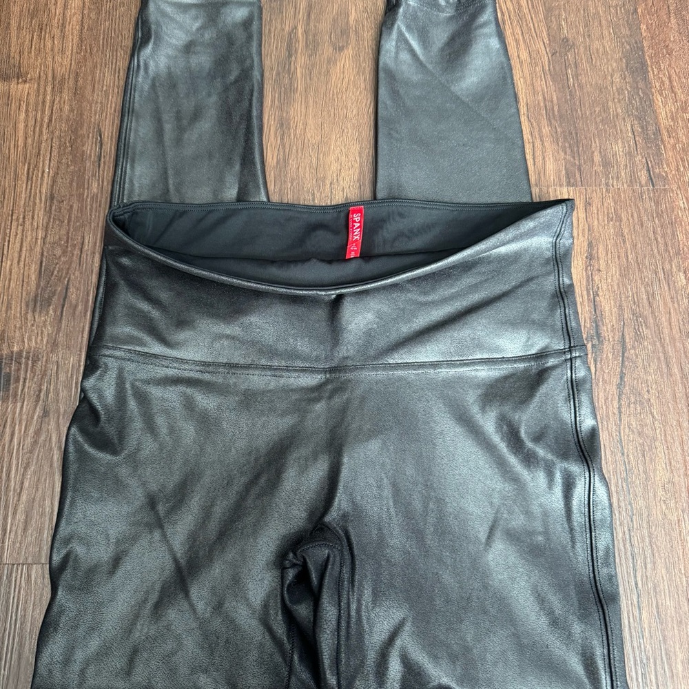 Spanx Black Faux Leather High-Rise Leggings Women's Medium Petite